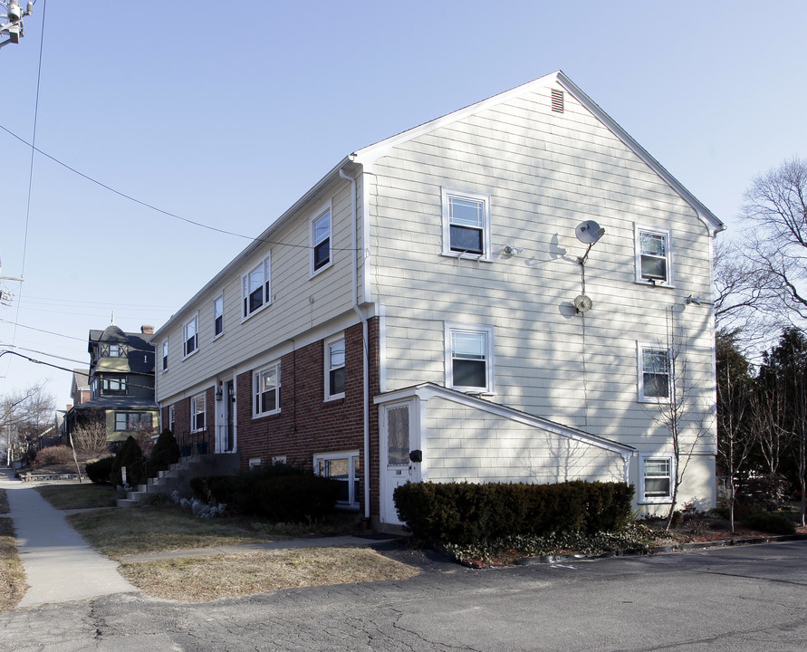 201 Medway St in Providence, RI - Building Photo