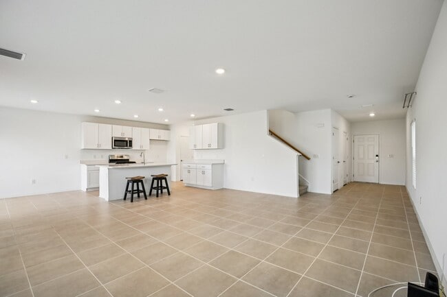 6316 Milestone Loop in Palmetto, FL - Building Photo - Building Photo