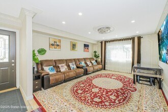 453 Dongan Hills Ave in Staten Island, NY - Building Photo - Building Photo