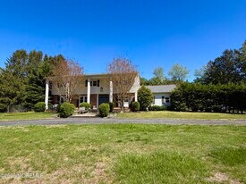 25 Surrey Ln in Ocean Township, NJ - Building Photo