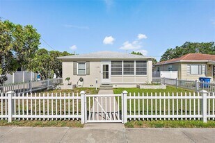 918 27th St N in St. Petersburg, FL - Building Photo