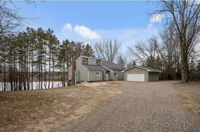 12395 Ivan Ave N in Hugo, MN - Building Photo - Building Photo