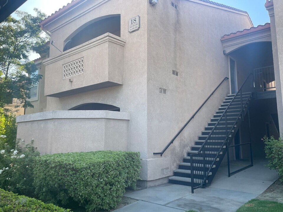375 Central Ave in Riverside, CA - Foto de edificio