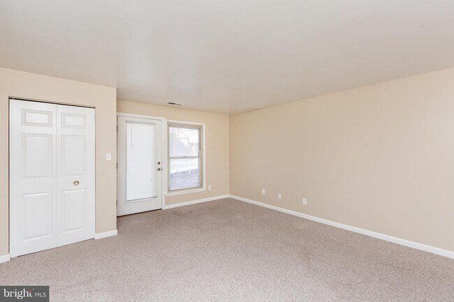 2 E Wheeling St photo'