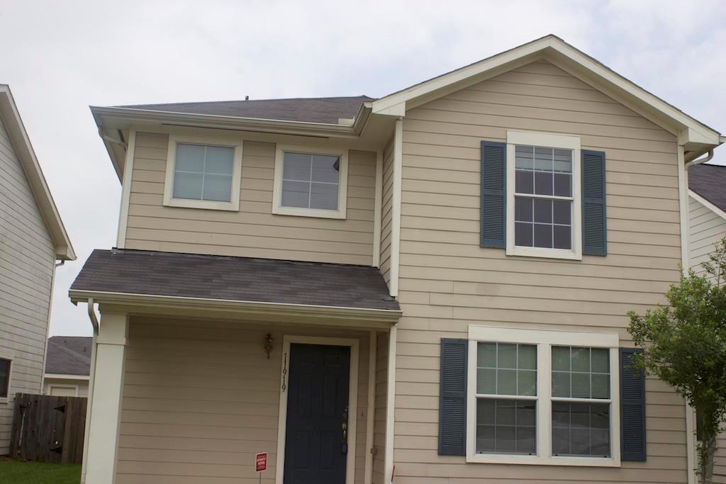 11919 Longwood Garden Way in Houston, TX - Building Photo