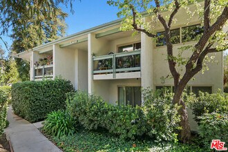 23665 Park Capri in Calabasas, CA - Building Photo - Building Photo