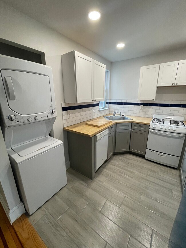 266 S 46th St