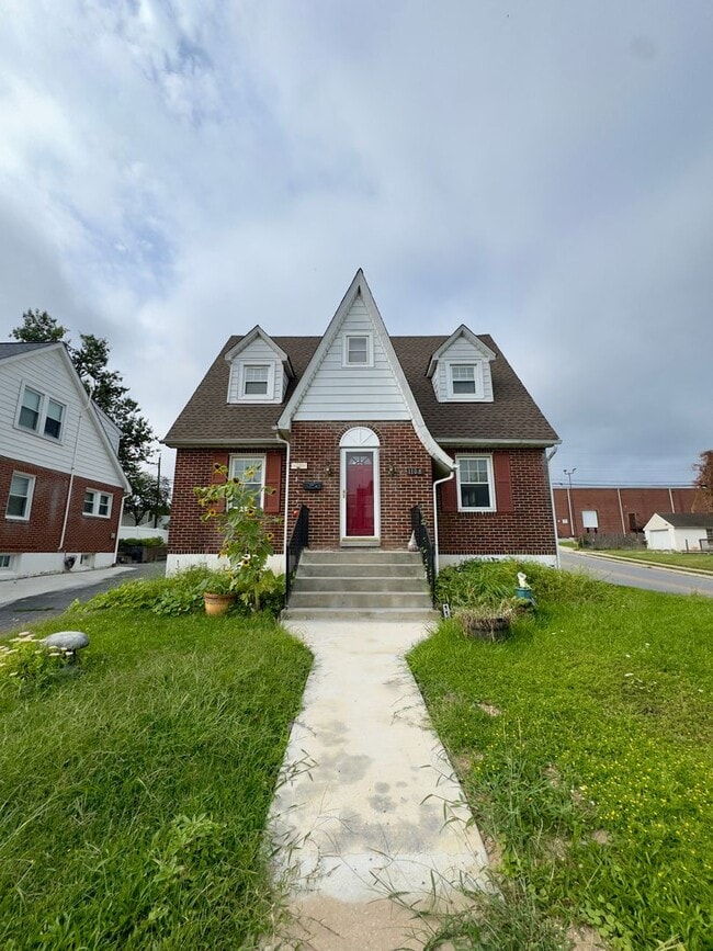 property at 1108 Elm Ridge Ave