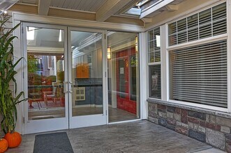 5600 Harbour Pointe Blvd in Mukilteo, WA - Building Photo - Building Photo