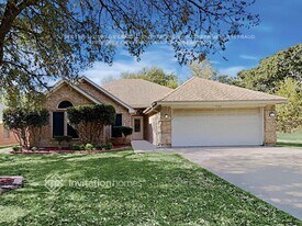 7121 Timberlane Dr in North Richland Hills, TX - Building Photo