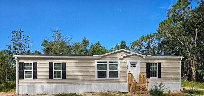 property at 526 S Leona Ave