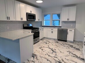 17 Bridle Path in Colonie, NY - Building Photo - Building Photo