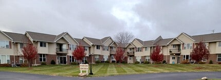 The Fairways in Fond du Lac, WI - Building Photo - Building Photo