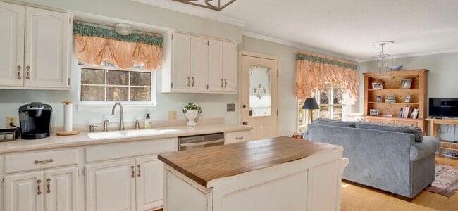 218 Rainbow Dr in Lookout Mountain, GA - Building Photo - Building Photo