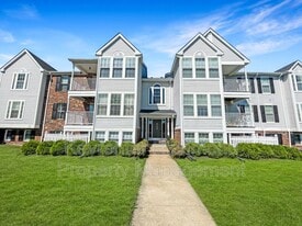 9389 Horse Castle Ct in Glen Allen, VA - Building Photo