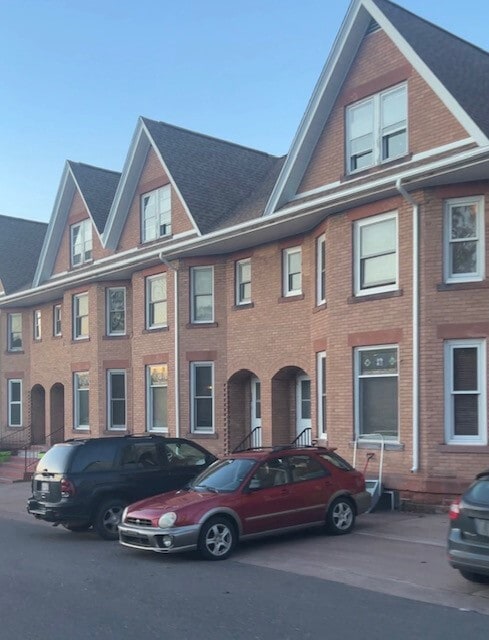 510 7th St, Unit 510 in Calumet, MI - Foto de edificio - Building Photo