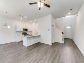 2406 Bent Oak Trail, Unit Two Bedroom - Single Occupancy in Sachse, TX - Building Photo - Building Photo