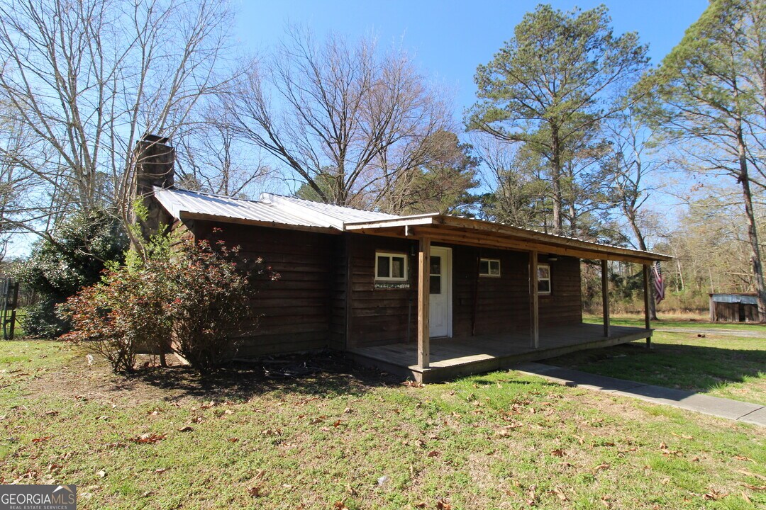 8102 Alabama Hwy in Rome, GA - Building Photo