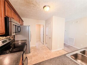 4413 Scenic Pines Dr in Hope Mills, NC - Building Photo - Building Photo