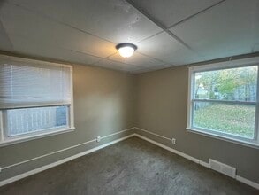 127 Taunton Pl, Unit Lower in Buffalo, NY - Building Photo - Building Photo