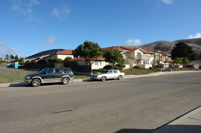 Casa Serena Senior Apartments in Lompoc, CA - Building Photo - Building Photo