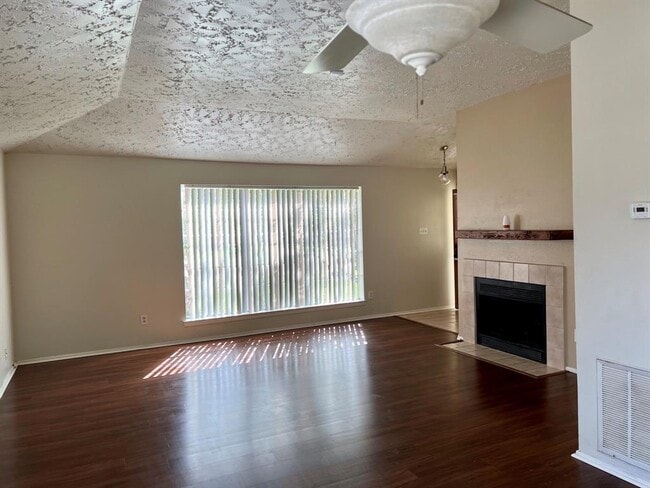 16322 Meadowbrook Farm Rd photo'