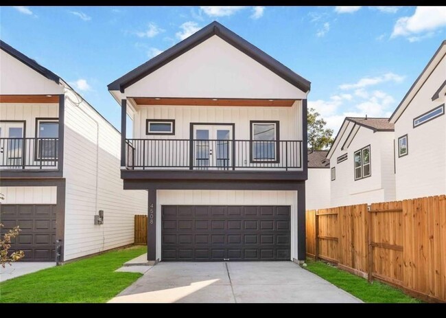 property at 4508 Noble St