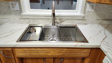 906 10th St in Davenport, WA - Building Photo - Building Photo