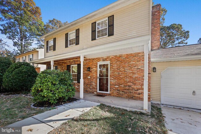 11 Holly Rd in Severna Park, MD - Building Photo - Building Photo