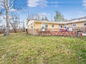 9162 E 17th St in Indianapolis, IN - Building Photo - Building Photo