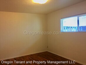 2950 Willamette St in Eugene, OR - Building Photo - Building Photo