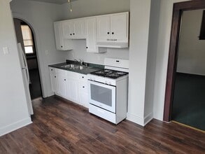 1815 West St, Unit 2 in Homestead, PA - Foto de edificio - Building Photo