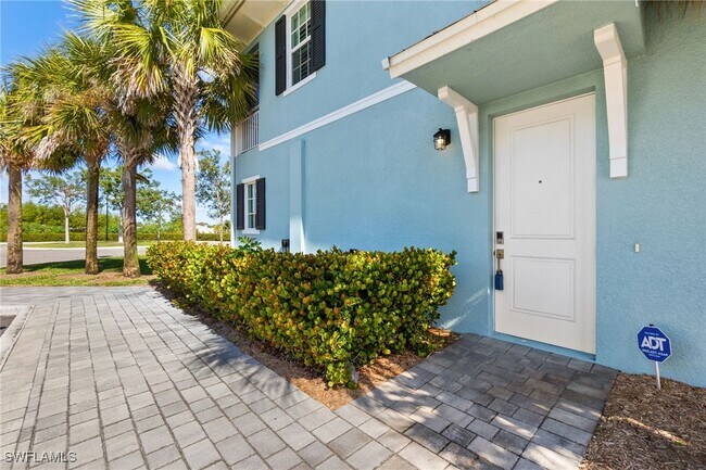 26430 Coco Cay Cir in Bonita Springs, FL - Foto de edificio - Building Photo
