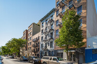 412 E 11th St in New York, NY - Building Photo - Building Photo