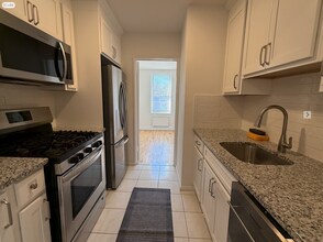 55 Austin Pl, Unit 6D in Staten Island, NY - Building Photo - Building Photo