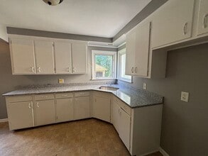 7901 Beman Ave in Cleveland, OH - Building Photo - Building Photo
