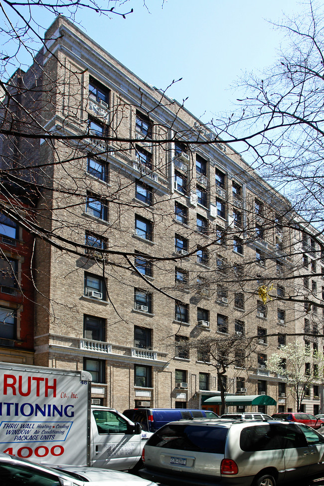 41 W 82nd St in New York, NY - Foto de edificio - Building Photo