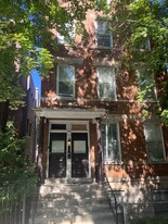 2222 W Lyndale St, Unit 1 in Chicago, IL - Building Photo