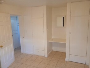 406 N Stuart Blvd in Eloy, AZ - Building Photo - Building Photo
