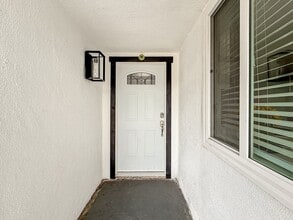 717 Watson Ave in Simi Valley, CA - Building Photo - Building Photo