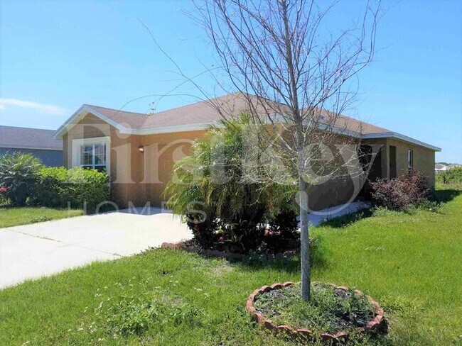 2223 15th Ave E in Palmetto, FL - Building Photo - Building Photo