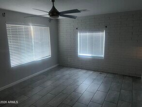 5406 S Hazelton Ln in Tempe, AZ - Building Photo - Building Photo