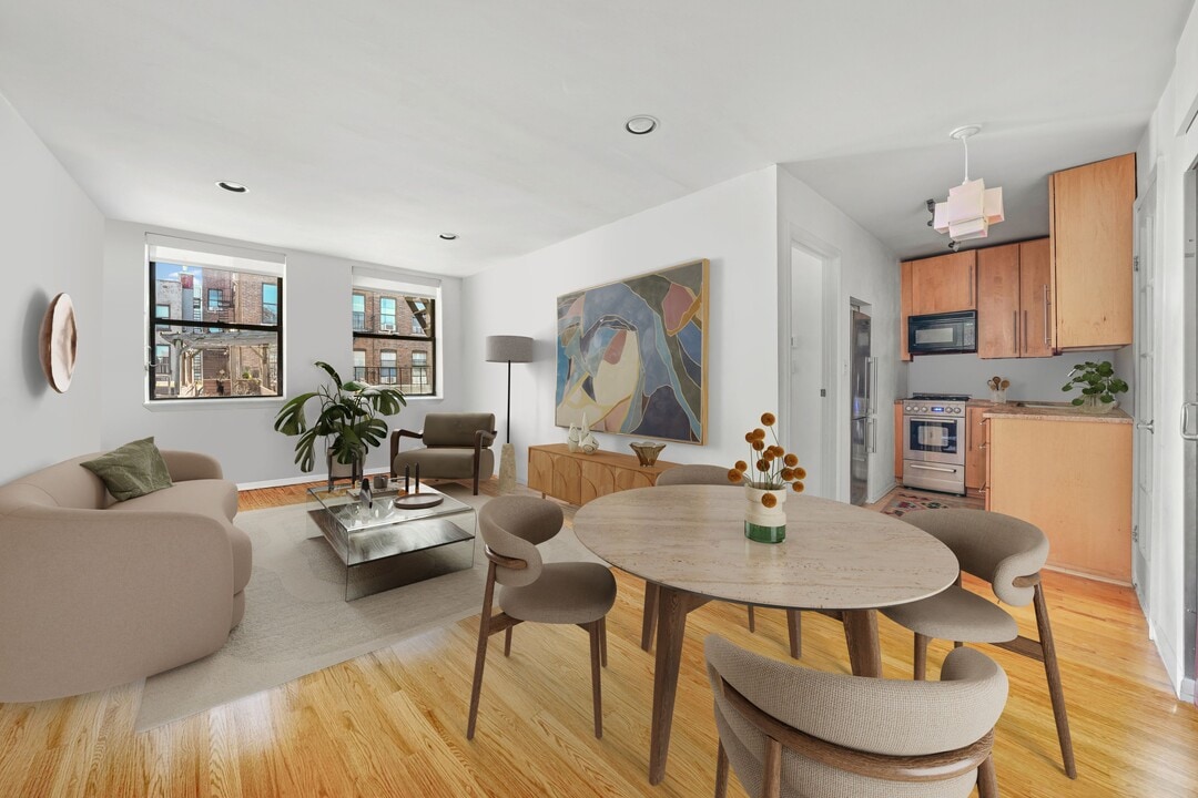 507 E 12th St in New York, NY - Building Photo