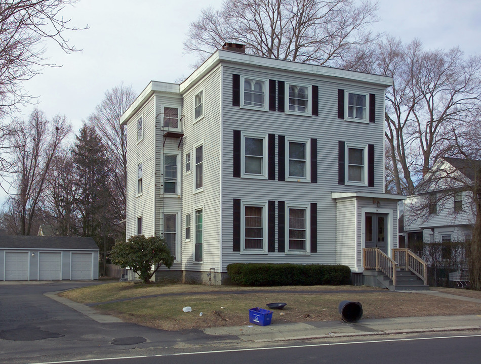 147 High St in Taunton, MA - Building Photo