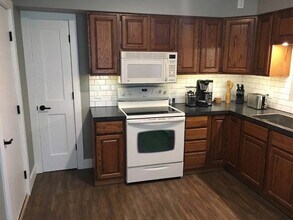 808 Livingston St in Elk Rapids, MI - Building Photo - Building Photo