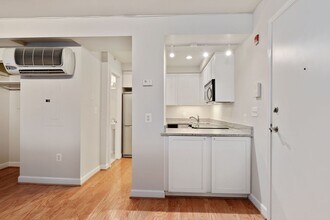1314 Massachusetts Ave NW in Washington, DC - Building Photo - Building Photo