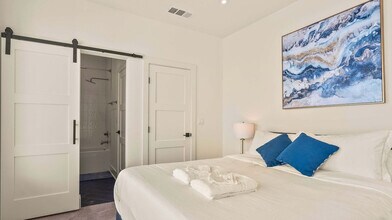 1733 N Fitzhugh Ave in Dallas, TX - Building Photo - Building Photo