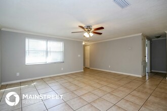 710 Caliente Dr in Brandon, FL - Building Photo - Building Photo