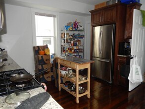 40 Custer St, Unit 2 in Boston, MA - Building Photo - Building Photo