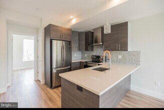 1517 N 9th St, Unit Unit2 in Philadelphia, PA - Foto de edificio - Building Photo
